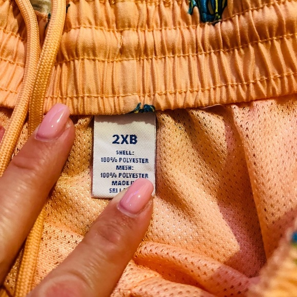 Great condition 2 pairs of men's 2x swimtrunks - Picture 5 of 7